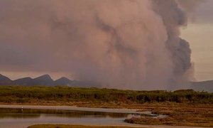 Verwoestende brand woed